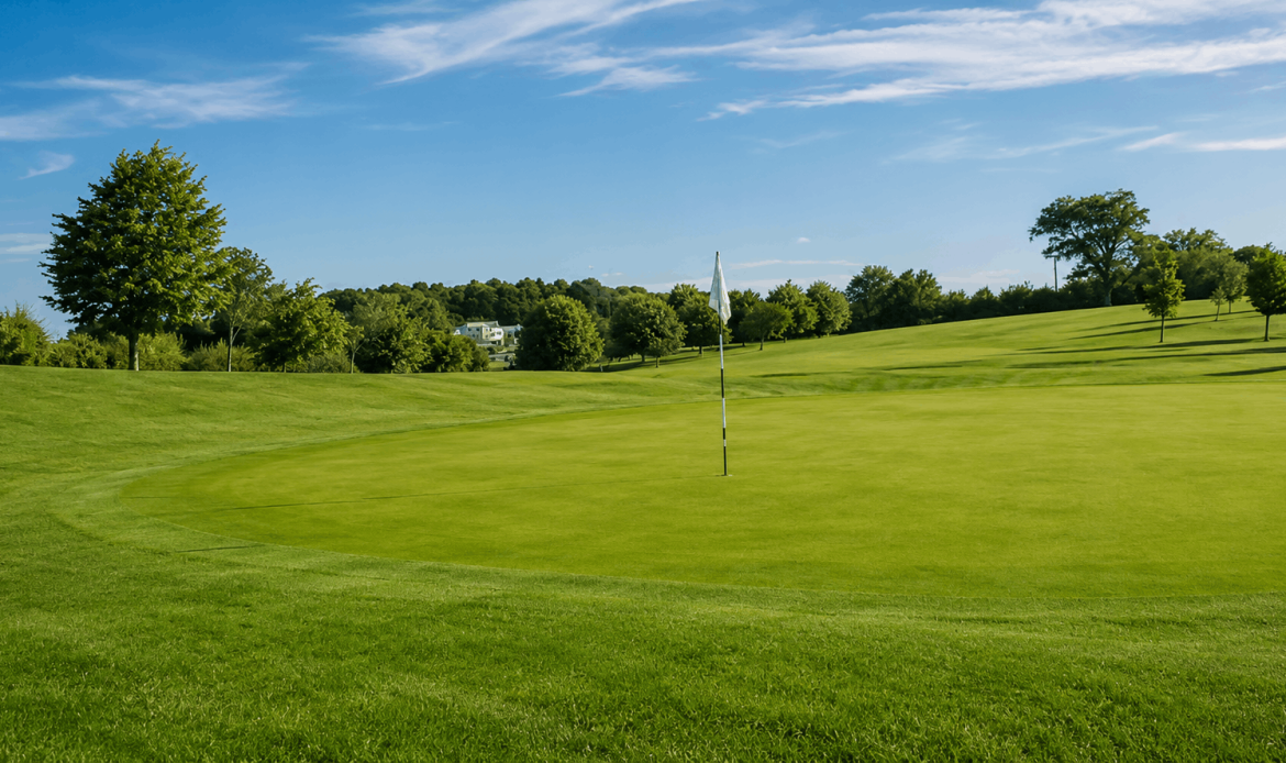 1st Hole